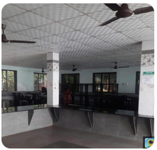 The serving counter and seating in the canteen